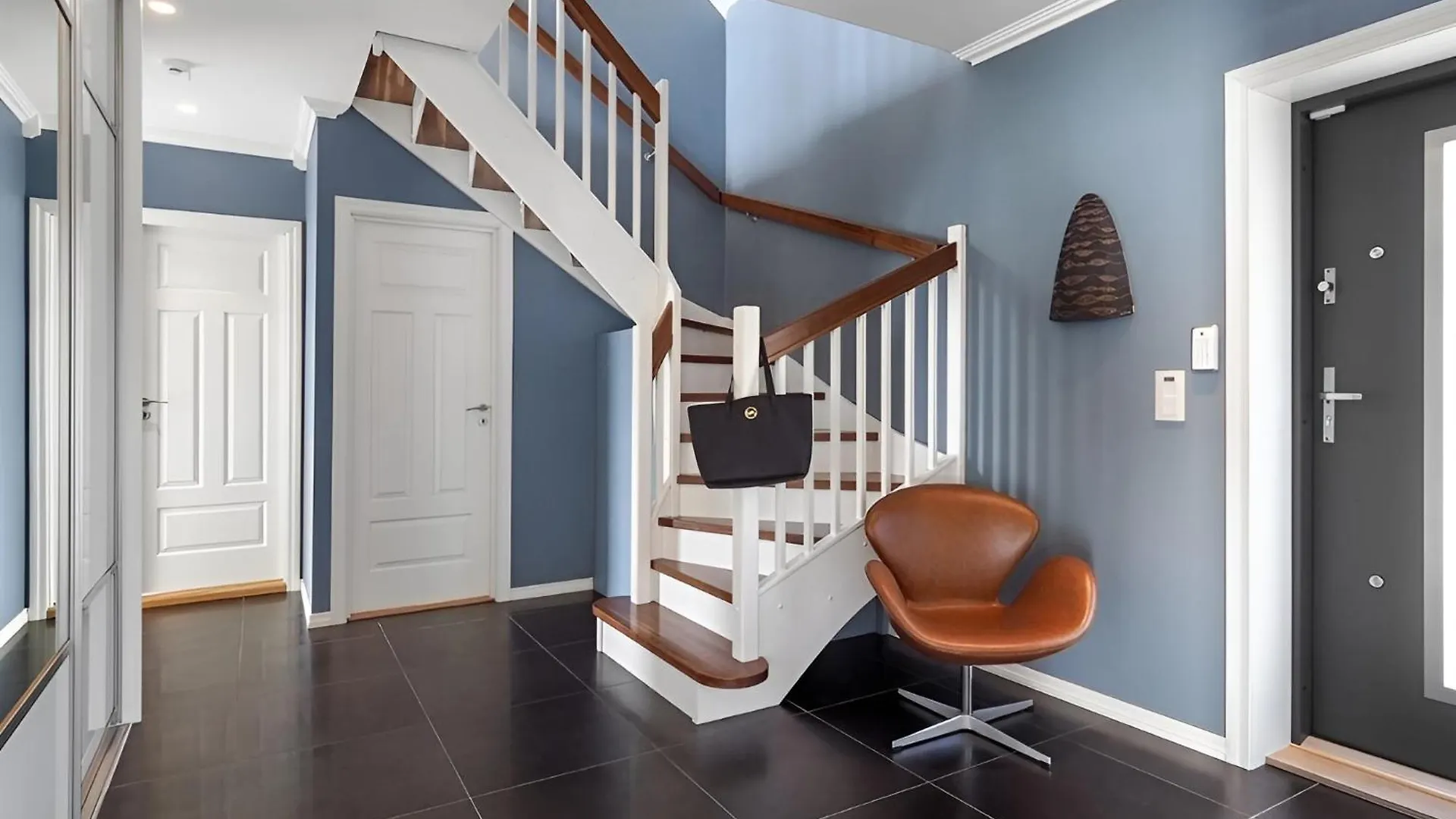 Beachfront Villa With Jacuzzi, Cinema & Canoe Bergen Norway